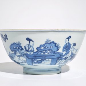 A Chinese blue and white rabbit bowl, Chenghua mark, Kangxi/Yongzheng — photo 2