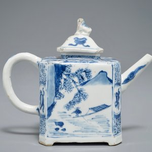 A Chinese blue and white rectangular teapot with landscape design, Kangxi — photo 3