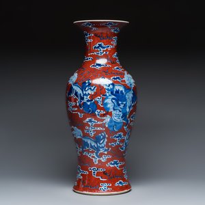 A Chinese blue and white red-ground 'Buddhist Lion' vase — photo 2