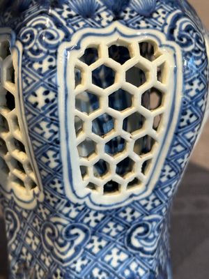 A Chinese blue and white reticulated double-walled vase, Kangxi — photo 13