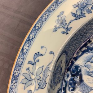 A Chinese blue and white 'river landscape' basin, Qianlong — photo 7