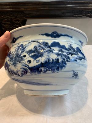 A Chinese blue and white 'riverscape' censer, 18th C. — photo 11