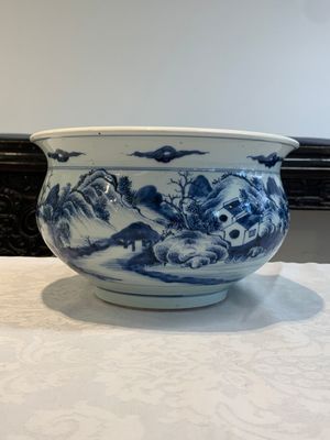 A Chinese blue and white 'riverscape' censer, 18th C. — photo 2