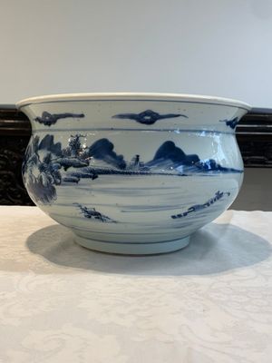 A Chinese blue and white 'riverscape' censer, 18th C. — photo 3