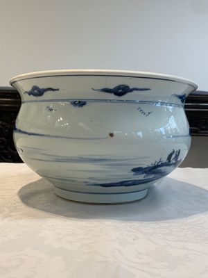 A Chinese blue and white 'riverscape' censer, 18th C. — photo 4
