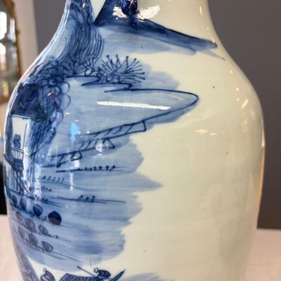 A Chinese blue and white 'Riverscape' vase and a famille rose 'Rooster' vase — foto 7