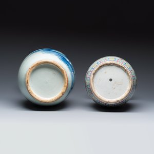 A Chinese blue and white 'Riverscape' vase and a famille rose 'Rooster' vase — foto 6
