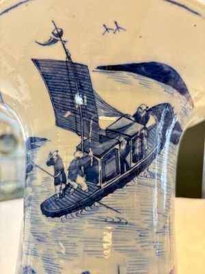 A Chinese blue and white 'riverscape' 'yenyen' vase, 19th C. — photo 8
