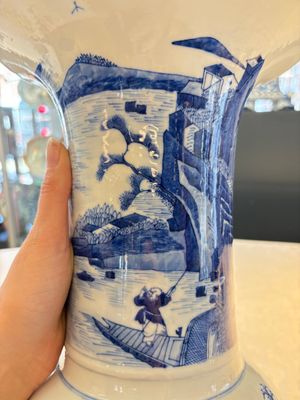 A Chinese blue and white 'riverscape' 'yenyen' vase, 19th C. — photo 9