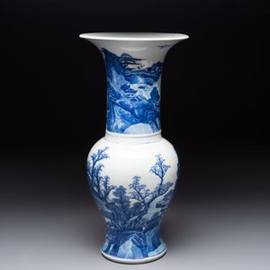 A Chinese blue and white 'riverscape' 'yenyen' vase, 19th C. — photo 4