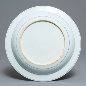 A Chinese blue and white 'Romance of the Western chamber' dish, Kangxi/Yongzheng — 照片 2