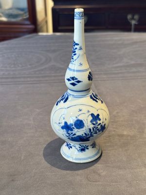 A Chinese blue and white rosewater sprinkler with floral design for the Islamic market, Kangxi — foto 3