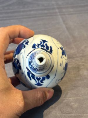 A Chinese blue and white rosewater sprinkler with floral design for the Islamic market, Kangxi — foto 5