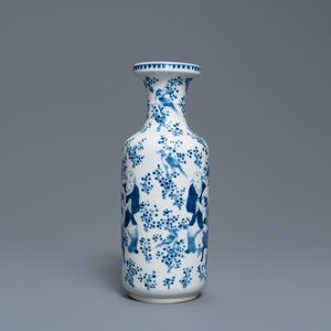 A Chinese blue and white rouleau vase, Kangxi mark, 19th C. — 照片 2