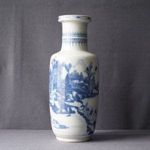 A Chinese blue and white rouleau vase with figures in a landscape, Kangxi — photo 24