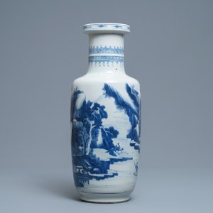 A Chinese blue and white rouleau vase with figures in a landscape, Kangxi — photo 3