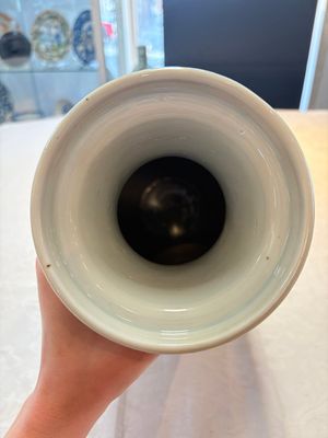 A Chinese blue and white rouleau vase with narrative design, Kangxi — photo 6
