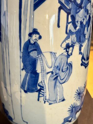 A Chinese blue and white rouleau vase with narrative design, Kangxi — photo 10