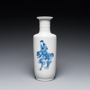 A Chinese blue and white 'Sanxing' rouleau vase, probably 19th C. — 照片 3
