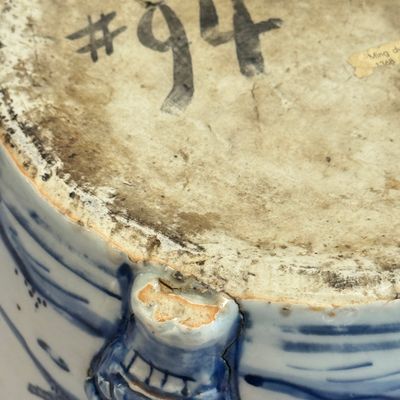 A Chinese blue and white 'Scholars' cylindrical tripod censer — foto 16