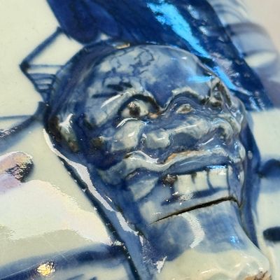 A Chinese blue and white 'Scholars' cylindrical tripod censer — foto 24