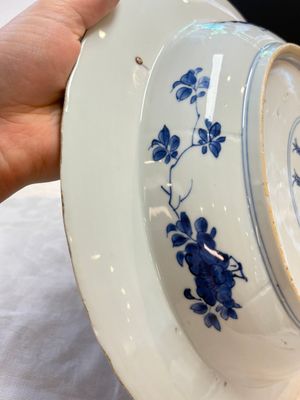 A Chinese blue and white 'Sense of Smell' dish for the European market, Kangxi mark and of the period — photo 17