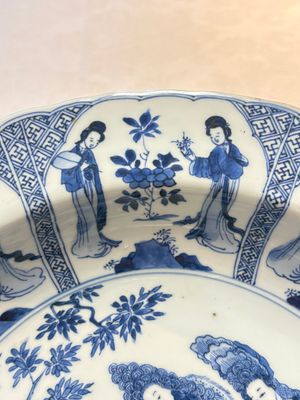 A Chinese blue and white 'Sense of Smell' dish for the European market, Kangxi mark and of the period — photo 6