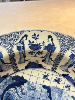 A Chinese blue and white 'Sense of Smell' dish for the European market, Kangxi mark and of the period — photo 9