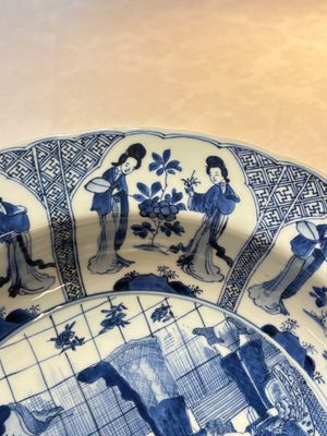A Chinese blue and white 'Sense of Smell' dish for the European market, Kangxi mark and of the period — photo 10