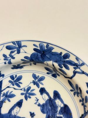 A Chinese blue and white 'Sense of Smell' plate and an 'Amorous Shepherds' plate, Kangxi — photo 5