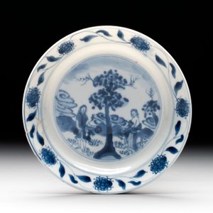 A Chinese blue and white 'Sense of Smell' plate and an 'Amorous Shepherds' plate, Kangxi — photo 4