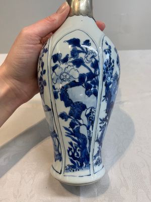 A Chinese blue and white silver-mounted bottle vase, Chenghua mark, Kangxi — photo 11