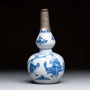 A Chinese blue and white silver-mounted double-gourd 'Li Bai' vase, Kangxi — photo 1