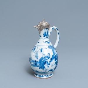 A Chinese blue and white silver-mounted ewer, Transitional period — photo 1