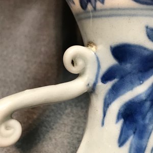 A Chinese blue and white silver-mounted jug and cover, Transitional period — 照片 12