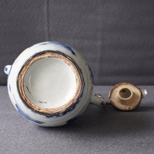 A Chinese blue and white silver-mounted jug and cover, Transitional period — 照片 22
