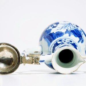 A Chinese blue and white silver-mounted jug, Transitional period — 照片 7