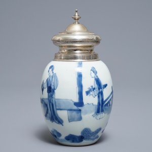 A Chinese blue and white silver-mounted tea caddy, Kangxi — photo 4