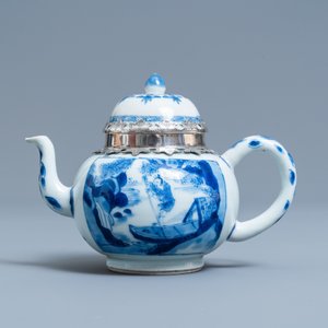A Chinese blue and white silver-mounted teapot and cover, Kangxi — 照片 2