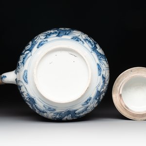 A Chinese blue and white silver-mounted wine pot, Kangxi — photo 6