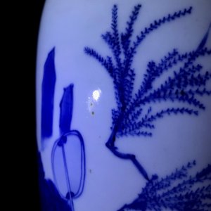 A Chinese blue and white sleeve vase with figural design all-round, Transitional period — photo 19