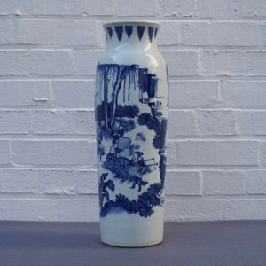 A Chinese blue and white sleeve vase with figural design all-round, Transitional period — photo 27
