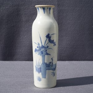 A Chinese blue and white sleeve vase with flowervases, Hatcher cargo, Transitional period — 照片 10