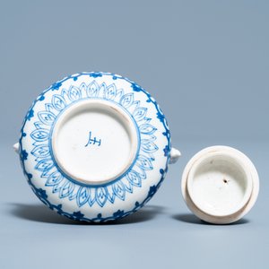 A Chinese blue and white soft paste miniature teapot, Kangxi — photo 6
