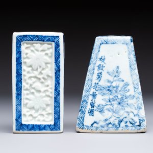 A Chinese blue and white square bitong, a 'Dragon' censer, a covered box, a vase and a paperweight, Guangxu mark, 18/19th C. — photo 8