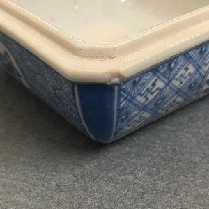 A Chinese blue and white square box and cover and a bowl, Chenghua mark, Kangxi — photo 9