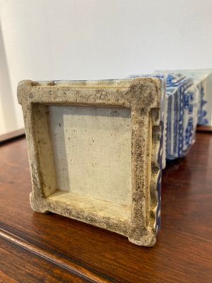 A Chinese blue and white square 'gu' vase, 19th C. — photo 7