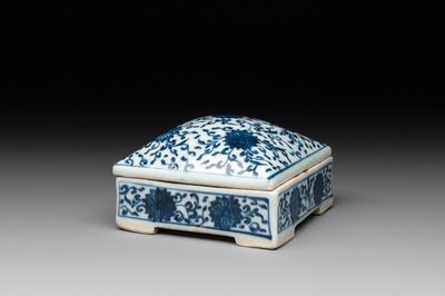 A Chinese blue and white square 'lotus scroll' box and cover, Qianlong