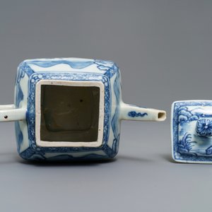 A Chinese blue and white square teapot with nymphs and fish, Kangxi/Qianlong — photo 6