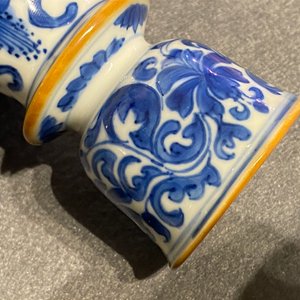 A Chinese blue and white 'squirrel and grapevine' huqqa base, Kangxi — 照片 12
